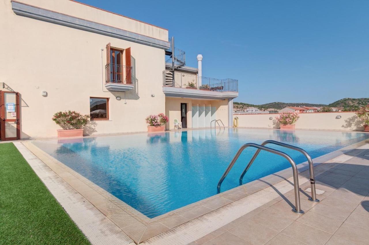 Apartments In Residence With Swimming Pool In Villasimius Buitenkant foto